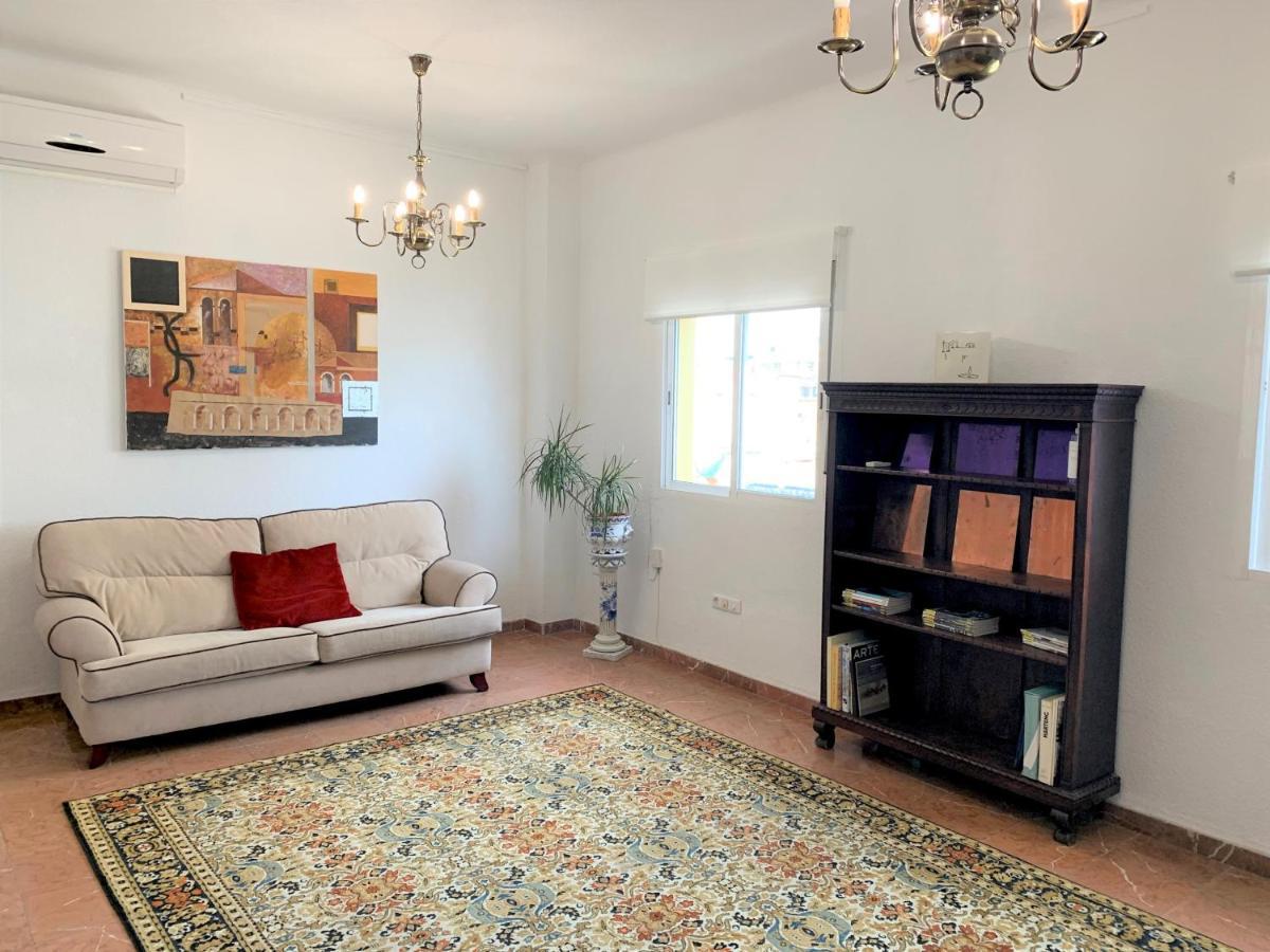 Wide And Traditional- 2Bd 1Bth- Gavidia Sevilla Exterior foto